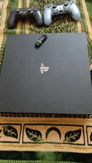 بلاستيشن 4برو 1000 قيقا مهكر شبه جديد