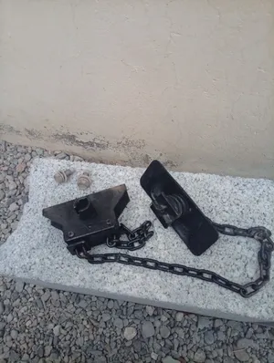 للبيع حق داتسن تثبيت سبير
