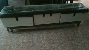 ميز بلازما للبيع