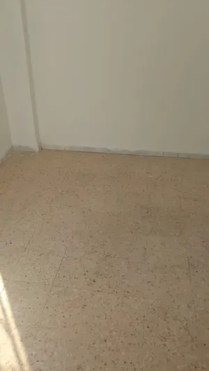 شقه للايجار بضاحيه الأمير حسن