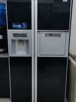 ثلاجه Lg 841 دولابي بحاله ممتازه جدا