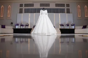 فستان فاخر ابيض للعرائس VIP