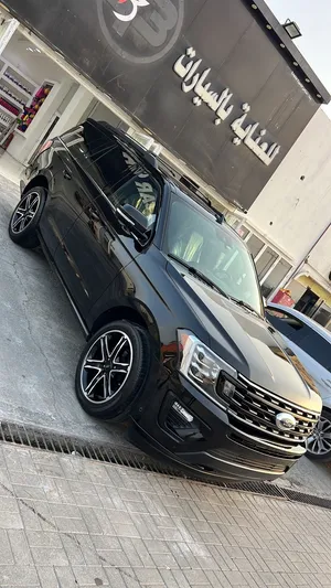 للبيع 2019 فورد اكسبديشن 4x4 ليميتيد ( بلاك ايديشن ) فل الفل بدون حوادث نظيف
