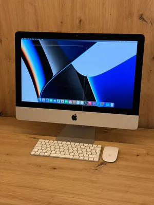 iMac 2017 21.5-inch 8 RAM. Core i5 1 Terabytes