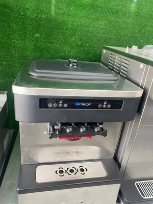 Taylor Compact Soft Serve Freezer (C161-40)