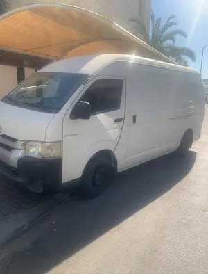 سيارة تويوتا هاي اس ال للبيع سقف عالي