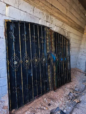 باب خارجي طلاكتين  نضيف