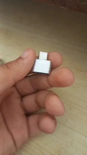 فلاشتين 32gb للبيع ........................