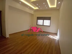 شقة * ارضية * مميزة * للايجار * 3 نوم * ترسات * خلدا