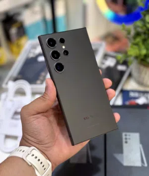 عرض خااص : Samsung S24 ultra 512gb هاتف بحالة الوكالة بدون أي شموخ أو مشاكل و بأقل سعر من دكتور فون
