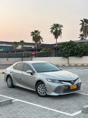 used-toyota-camry-in-muscat