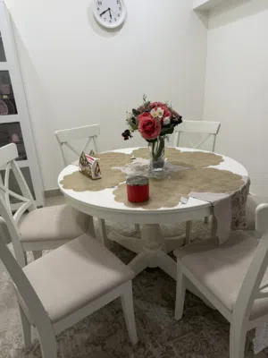 طاوله طعام