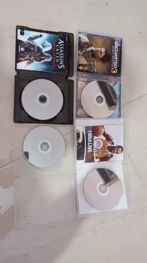 يوجد لدي هذه الديسكات لبلاي ستيشن 3