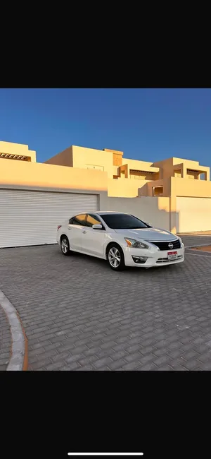 نيسان اللتيما 2013