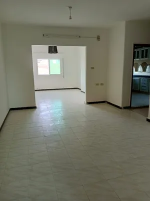 شقة للبيع في الحي الجنوبي