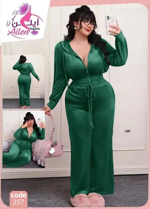 فيولا - Viola   الخامه قطيفه فرنساوي  الكود 257 السعر 570   المقاس وان سايز من 50 ل 75