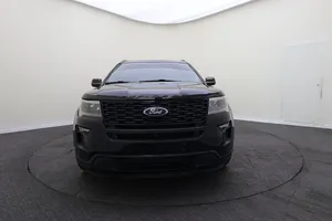 Used Ford Explorer in Ajman