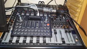 TikTok & Likee Live Streaming & Karaoke Audio Setup (Sound Card + 8-Channel Mixer with 256 DSP Effec