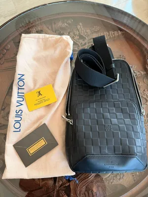 Louis Vuitton Avenue Slingbag Louis Vuitton Damier Xl wallet Louis Vuitton Black Damier Infini
