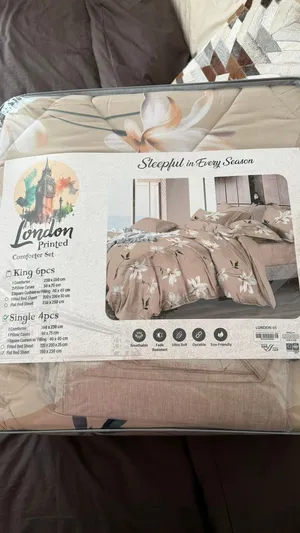 Brand New Single 4pcs Comforter Set – Never Used