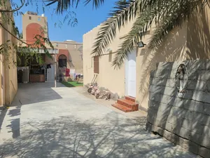 بيت قديم في السيب للبيع سور ال حديد