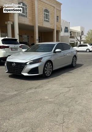 Used Nissan Altima in Al Ain