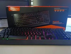 Meetion K9320 Gaming rainbow backlit wired Keyboard - great condition with Box