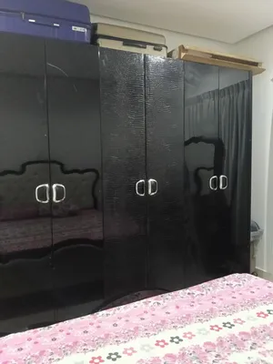 غرفة نوم كاملة بحالة جيدة