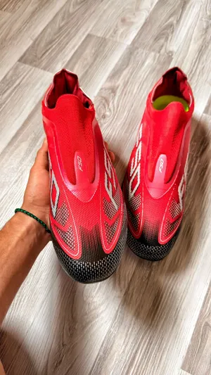 جوتي كرة قدم F50 قياس42.5