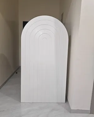 خلفيه بيضاء ومناسب للحفلات والمناسبات