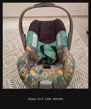 كرسي أطفال للسيارة جديد ولم يستعمل نوع امريكي Car seat US made for sale سعره جديد 240 ريال