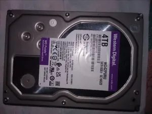 هارد wd purple اربعة تيرا شبه جديد استخدام شهر ونص