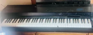 Wintage piano Yamaha clavinova CLP-300
