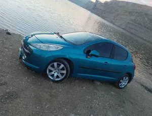 بيجو 207 قير عادي للبيع قابل للبدل