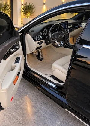 للبيع مرسيدس CLS 500 موديل 2015 خليجي