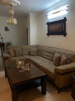 كنباية كورنر بحالة ممتازة استعمال خفيف