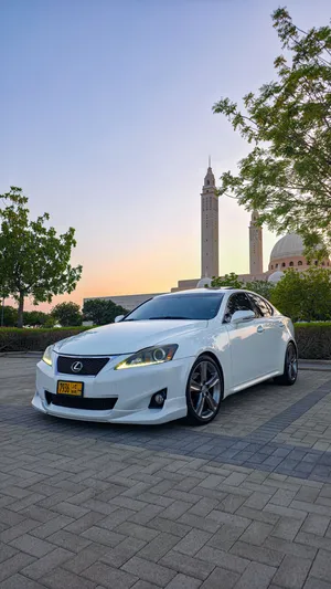 Used Lexus IS in Al Dakhiliya