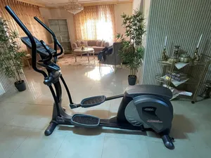 جهاز كاريو أوبتيكال إسباني شبه احترافي BH Fitness - حالة ممتازة