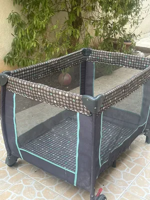 تخت اطفال امريكي بحالة ممتازه