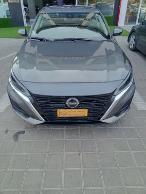 اللتيما 2023 SV وارد نظيف جدا