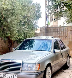مرسيدس بطة موديل 1990 فل كامل
