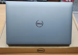للبيع لابتوب  Dell Latitude  14inch  i7 11gen/8 Ram DDR4/256SSD كالجديد بالكرتون