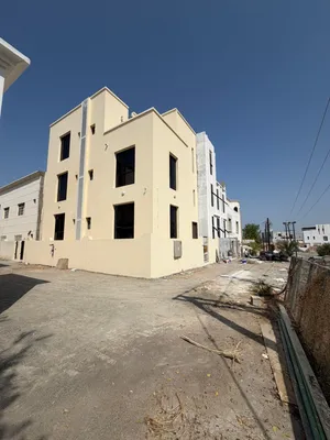 مبنى 4 طوابق سكني للإيجار يصلح لسكن طلاب او سكن موظفين