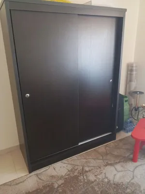 خزانة سحب جديدة مع سجادة