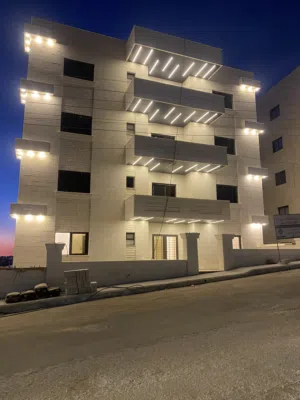 شقق جديدة مطلة في البيادر للبيع من المالك