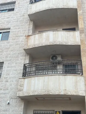شقه للإيجار منطقه الرابيه غرب الموسسه العسكريه