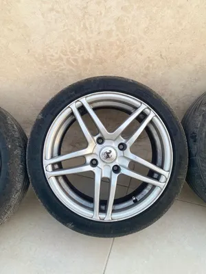 جنط مع كوشوك 16 بحاله جيده للبيع فقط