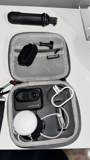 Insta 360 go 3s مع جميع الملحقات
