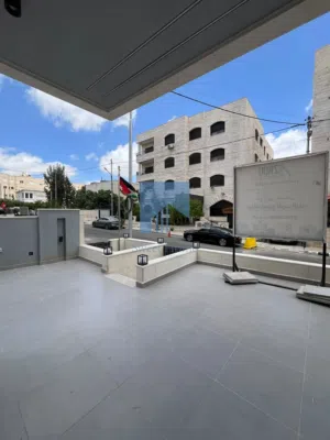 شقة أرضية فاخرة للبيع في أم السماق الجنوبي - خلف جمعية خليل الرحمن 110م مع ترسات 130م لم تسكن