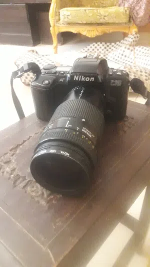 كاميرا نيكون مستعمل بحالة ممتازة
